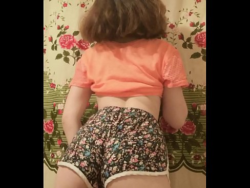 ❤️ Neska gazte sexy galtzak kentzen kameraren aurrean ❌ Pornografia besterik ez pornoan eu.javarchive.top