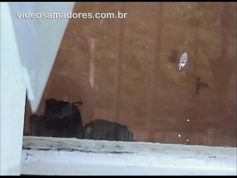❤️ Gizon hunkigarria bere neska-laguna beste mutil batekin ikusten, putz-bideo bat grabatzen bikotea molestatu gabe ❌ Pornografia besterik ez pornoan eu.javarchive.top